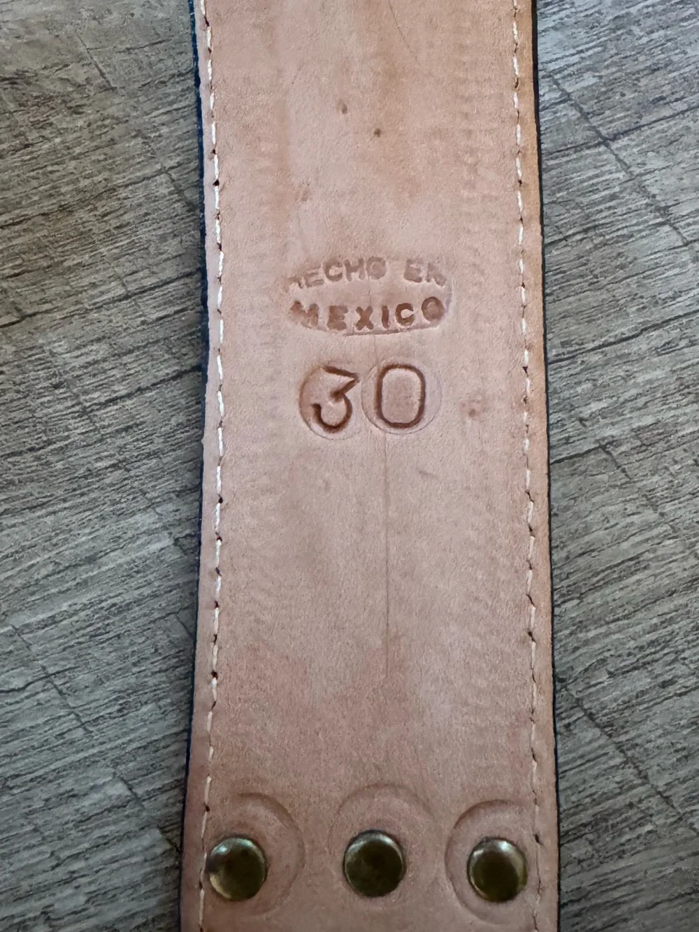 Western-style Embroidered Leather Belt - Picture 3 of 3